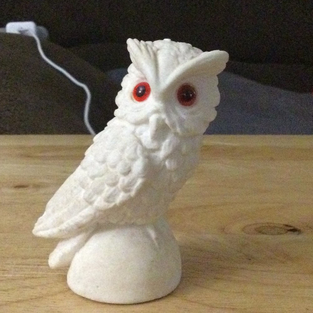A ceramic owl from the 80s